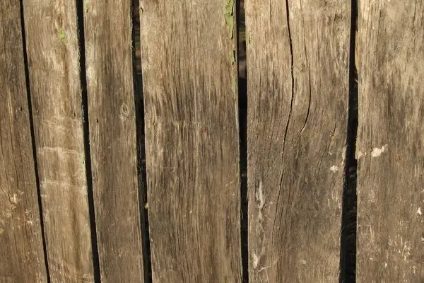timber fencing contractors Ballina